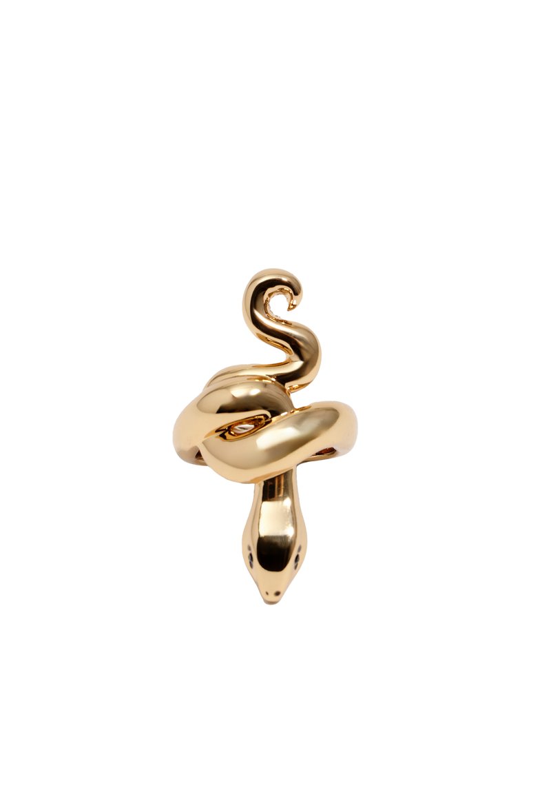 Anillo en forma de serpiente dorada, pulido, con un cuerpo entrelazado y una cabeza detallada, con un acabado suave y brillante y una cola rizada.