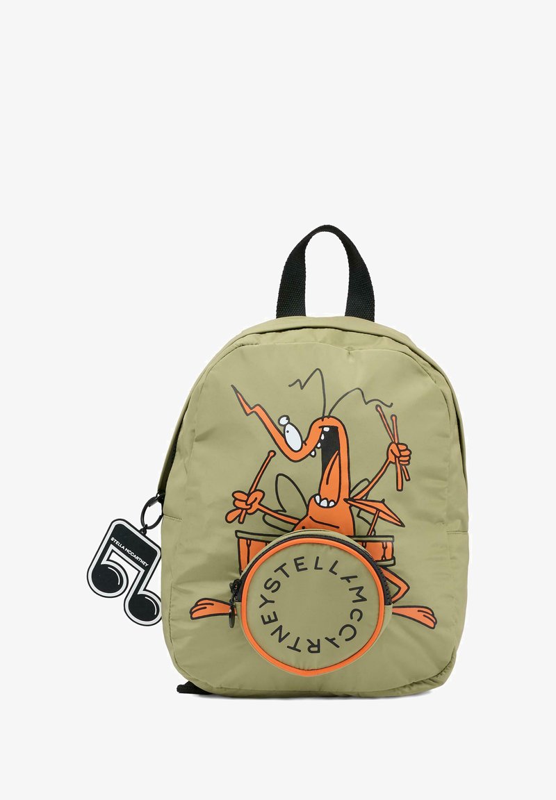Groene, gevoerde rugzak met een cartoonillustratie van een insect dat trommels bespeelt; inclusief een ronde logopatch. Voorzien van zwarte bandjes en een ritsvak.