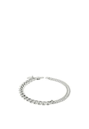 Bracciale in argento con maglie intrecciate, caratterizzato da un design testurizzato e chiusura a gancio. Dallo stile elegante e minimalista.
