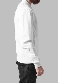 Urban Classics Bomberjacka - white