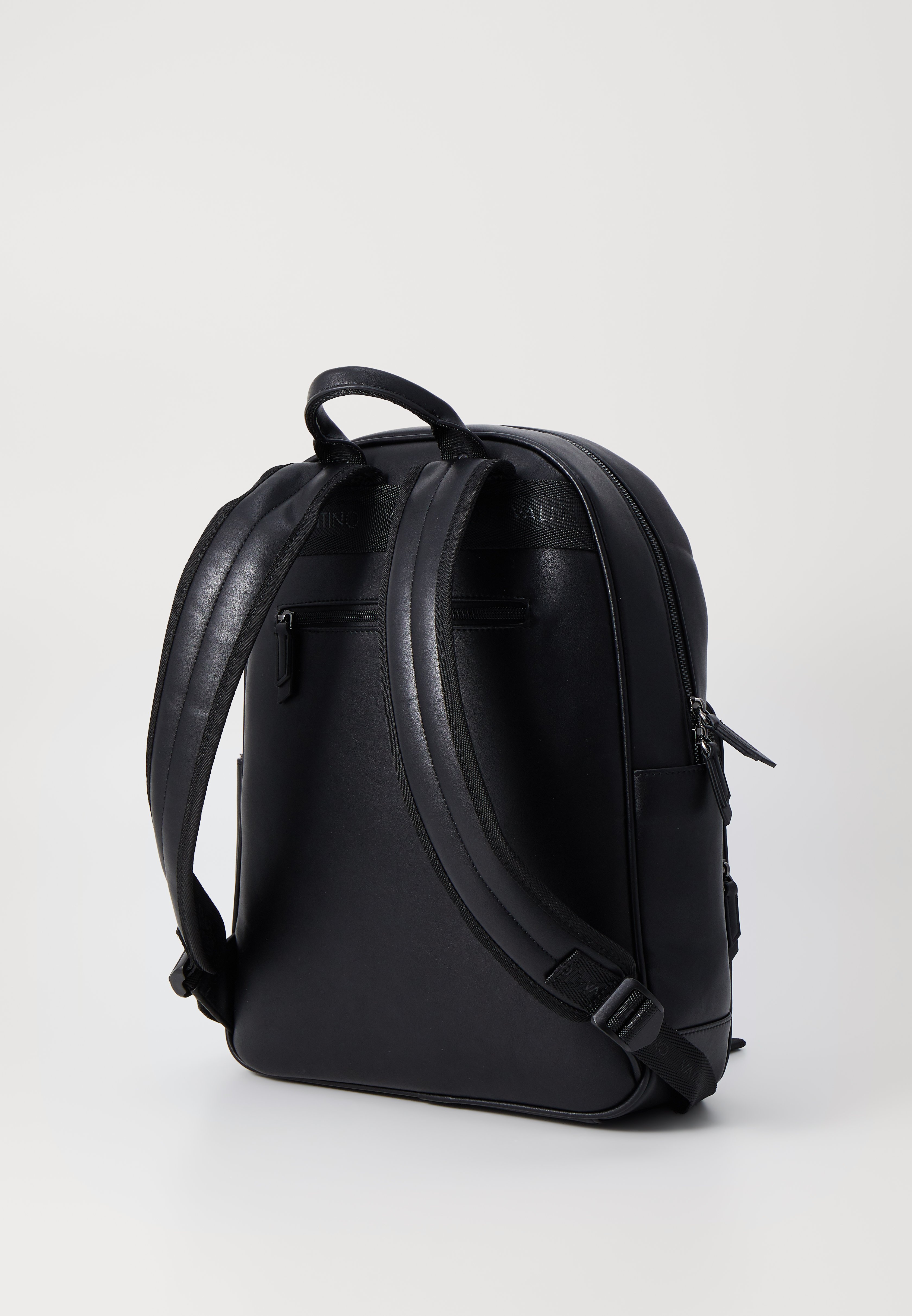 Zaino Valentino Finix Nero - Scomparti Per Laptop E Tablet, Design Elegante In Nylon