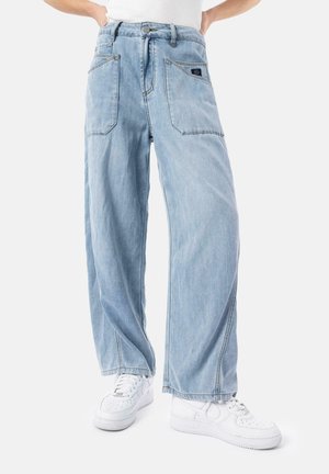 ISABELLA - Laza szabású farmerek - blue denim