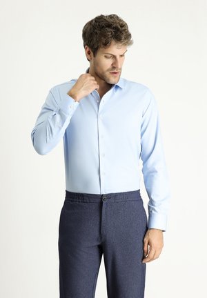 LONG SLEEVE AND EXTRA TALL NON IRON - Hemd - pale blue