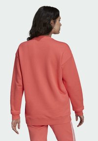 adidas Originals CREW - Melegítőfelső - red