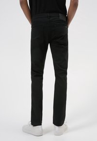 HUGO Vaqueros slim fit - black