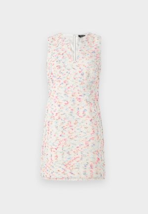 Rochie fără mâneci din țesătură tweed cu o suprafață texturată. Culorile includ alb, roz și nuanțe de albastru. Dispune de un fermoar pe față și are o croială dreaptă.