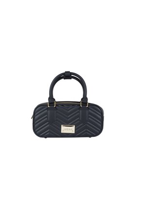 Piccola borsa trapuntata nera con doppi manici arrotondati, cerniera dorata e placca rettangolare dorata del marchio sul davanti.