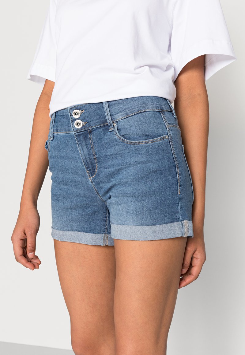 Damen Kleider | ONLY ONLCARMEN WIDE Jeans Shorts light blue denim/light-blue denim - OR42130 Damen Kleider | ONLY ONLCARMEN WIDE Jeans Shorts light blue denim/light-blue denim - OR42130
