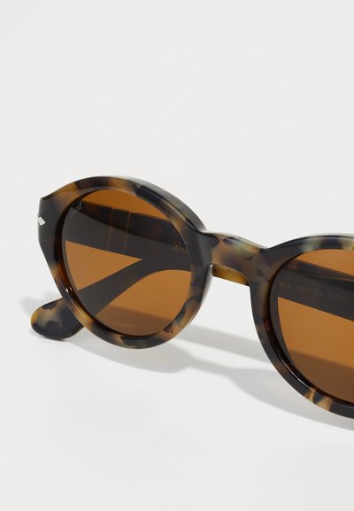 Persol LORIS UNISEX - Päikeseprillid - brown