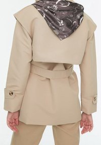 Trendyol Gabardina - beige