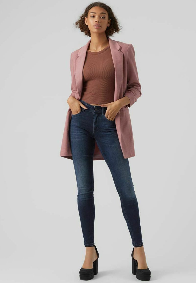 Vero Moda Halflange jas roze
