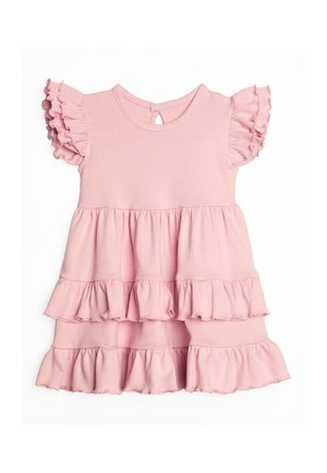 Różowa sukienka dla malucha z falbaniastymi krótkimi rękawkami i trzywarstwową falbaną na spódnicy, okrągłym dekoltem i zapięciem na guziki z tyłu.