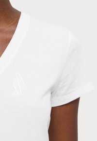 Armani Exchange Basic T-shirt - optic white