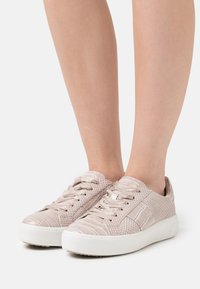 Tamaris Trainers - taupe