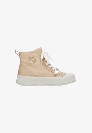 Beżowe sneakersy za kostkę wykonane z gładkiego materiału syntetycznego. Posiadają białą gumową podeszwę o żebrowanej fakturze oraz okrągły detal z logo po boku.