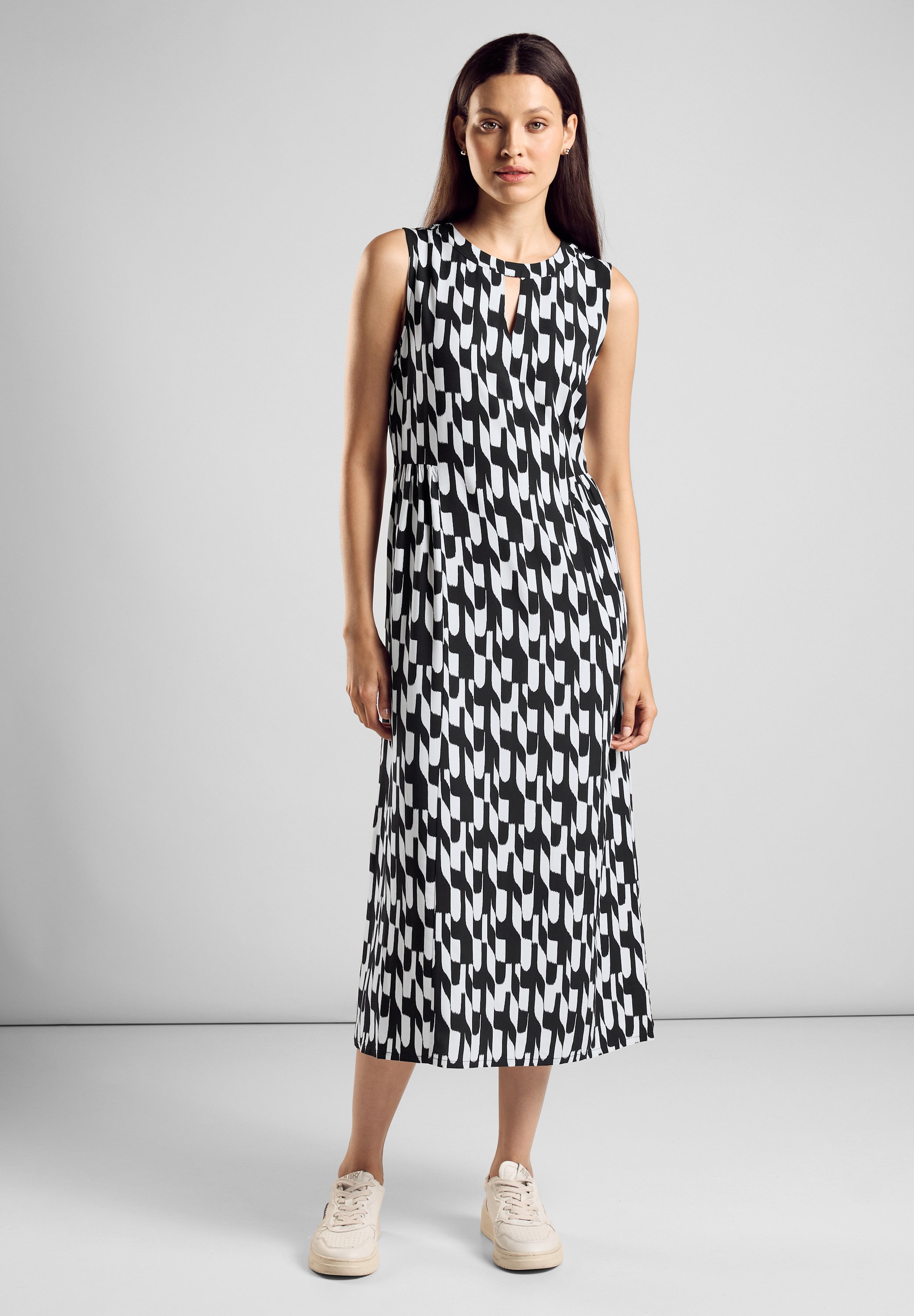 STREET ONE ärmelloses Midi-Kleid Aus Viskose - Mit Rundhals Cut-Out & Rücken-Schlitz