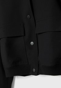 Stradivarius Bomberjacks - black