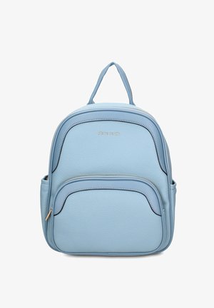 Sac à dos en cuir bleu clair avec poches zippées à l'avant et sur les côtés, et une poignée supérieure.
