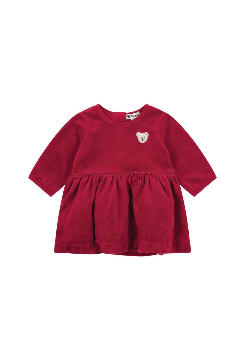 Rotes Velourskleid mit langen Ärmeln, ausgestelltem Rock, Schleifendetail in der Taille und einem Teddybär-Applikation auf der Brust.