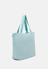Não selecionado, iced aqua