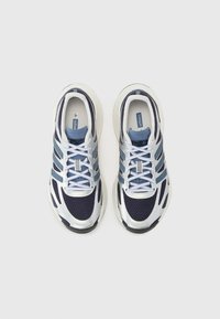 adidas Originals ADIZERO ARUKU UNISEX - Sportbačiai - silver-coloured/legend ink/preloved ink