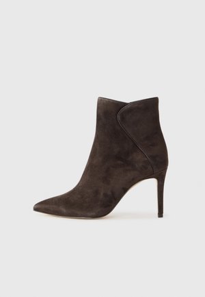 LEATHER - Højhælede støvletter - dark brown