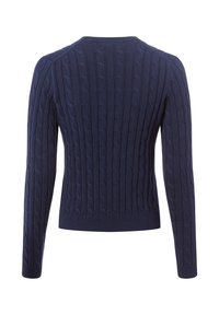 Granatowy sweter dzianinowy z splotem warkoczowym, z długimi rękawami i okrągłym dekoltem. Teksturowana powierzchnia i dopasowany krój z prążkowanym dołem.