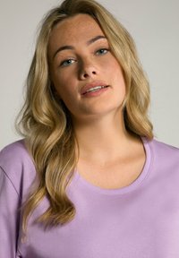 Ulla Popken PLUS SIZE SHORT SLEEVE TEE  - T-Shirt basic - helllavendel