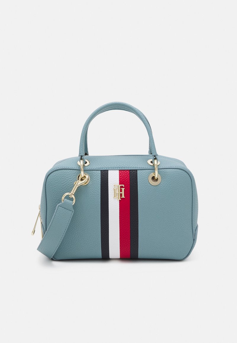 tommy hilfiger essence