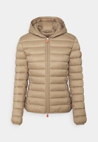 Veste matelassée beige avec capuche amovible, texture matelassée horizontale, fermeture éclair avant et tirette de fermeture orange. Comprend des poignets élastiques et des poches latérales.