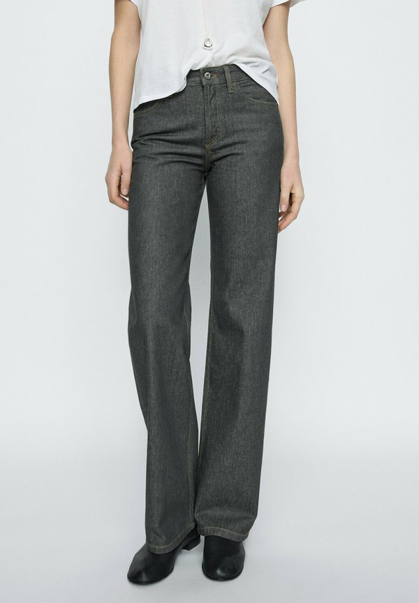 MID-RISE WIDE-LEG - Straight leg jeans