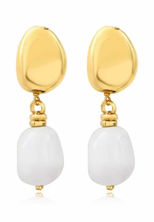 Boucles d'oreilles pendantes ton or avec des formes ovales irrégulières et de grosses perles blanches ressemblant à des perles suspendues en dessous.