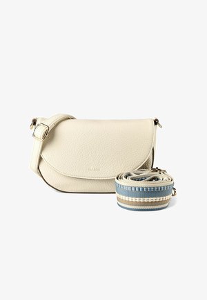 Crossbody taske i cremefarvet tekstureret læder med klaplås, justerbar rem og separat rullet skulderrem i blåt, beige og hvidt stribet stof.