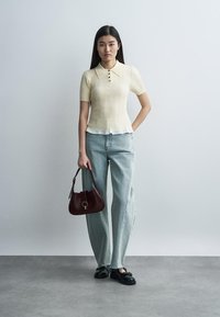 sandro COTES TORSADES ET GALON - Polo - vanille