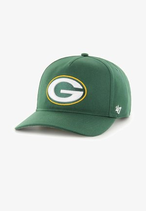 Grüne Baseballkappe mit einem weißen und gelb umrandeten "G"-Logo auf der Vorderseite und einem kleinen "47"-Logo an der Seite.