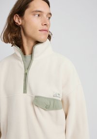 BZB COL MONTANT ZIPPÉ - Sweat polaire - blanc cassé