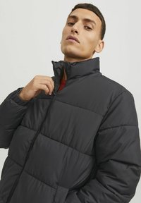 Jack & Jones JJETOBY PUFFER COLLAR - Giacca invernale - black