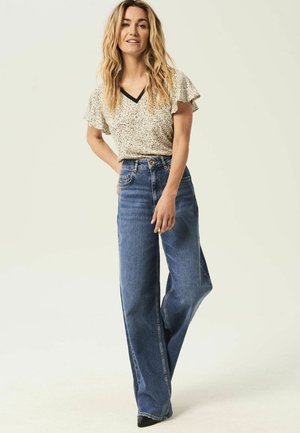 T-shirt print - soft kit