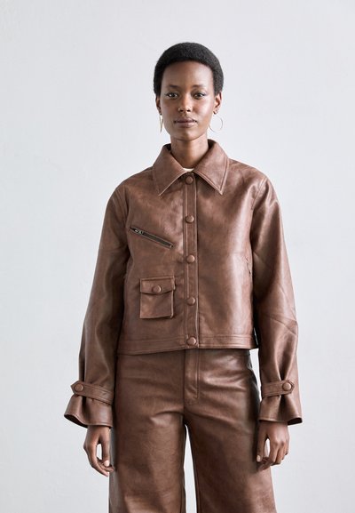 Baum und Pferdgarten BELLE - Veste en similicuir - washed java