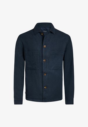 Marineblaues Leinenhemd-Jackett mit durchgehender Knopfleiste, zwei Brusttaschen und braunen Holzknöpfen als Akzenten.