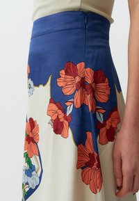 Jimmy Key FLORAL PATTERNED MIDI - Gonna a campana - mixed