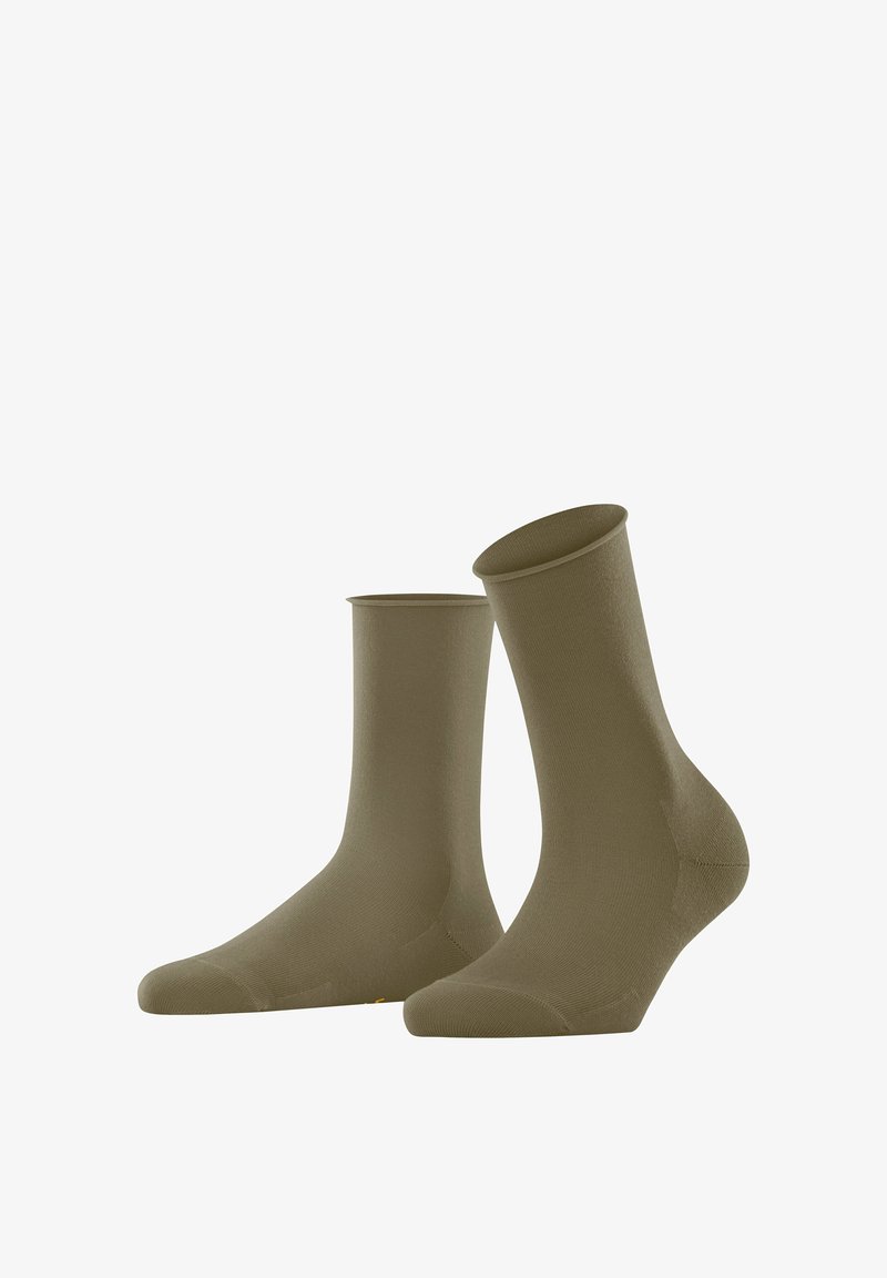 Olivgrüne Crew-Socken mit einem strukturierten Muster, aus einem dehnbaren Stoff gefertigt. Sie verfügen über verstärkte Bündchen und eine glatte Zehenkonstruktion.
