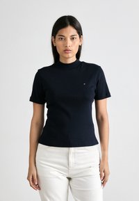 Tommy Hilfiger SLIM CODY CROP MOCK - T-shirt - bas - desert sky