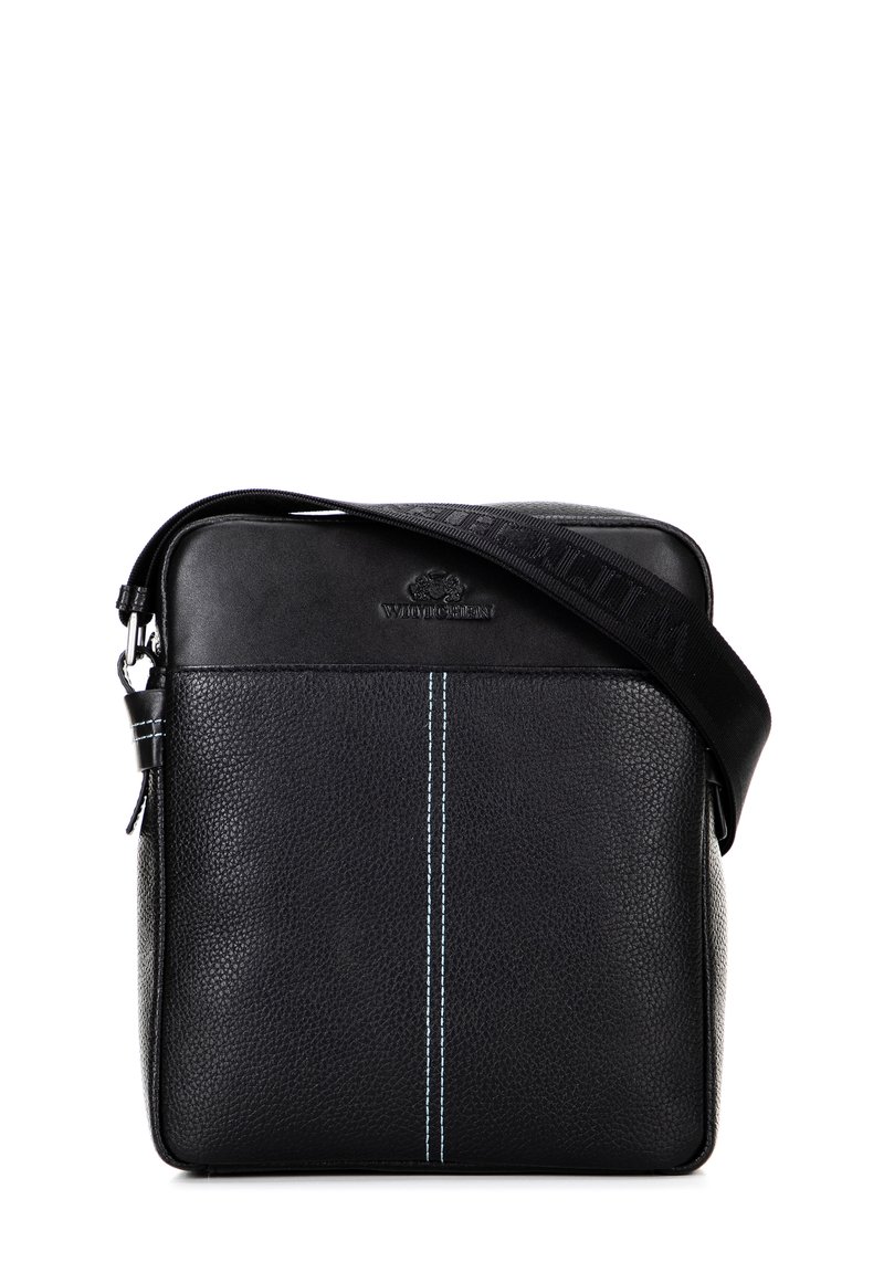 Borsa a tracolla in pelle nera con una finitura texture, caratterizzata da accenti di cucitura blu e una tracolla regolabile. Logo frontale impresso.