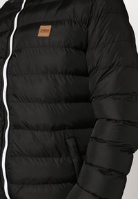 Urban Classics Vinterjacka - black