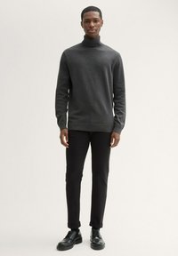 TOM TAILOR TRAVELER - Pantaloni - black
