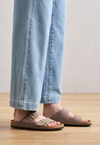ARIZONA LENB NARROW - Sandali - faded purple