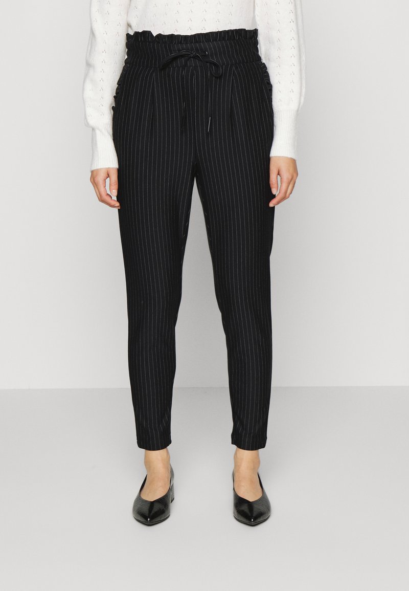 ONLY Petite ONLPOPTRASH CLASSI PINSTRIPE FRILL - Pantalon classique - black