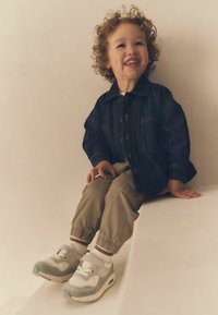 Next HOODED  REGULAR FIT - Džinsa auduma jaka - dark denim rinse