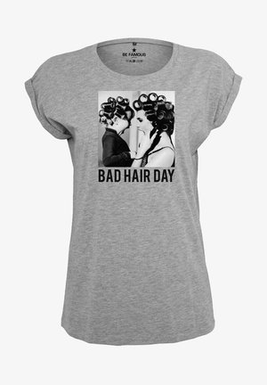 Be Famous, CLASSIC ROLL UP BADHA - T-Shirt print - grey